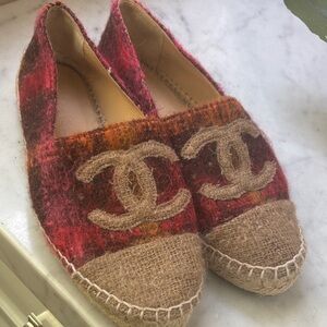CHANEL Multicolor Wool CC Espadrilles - Red and Brown